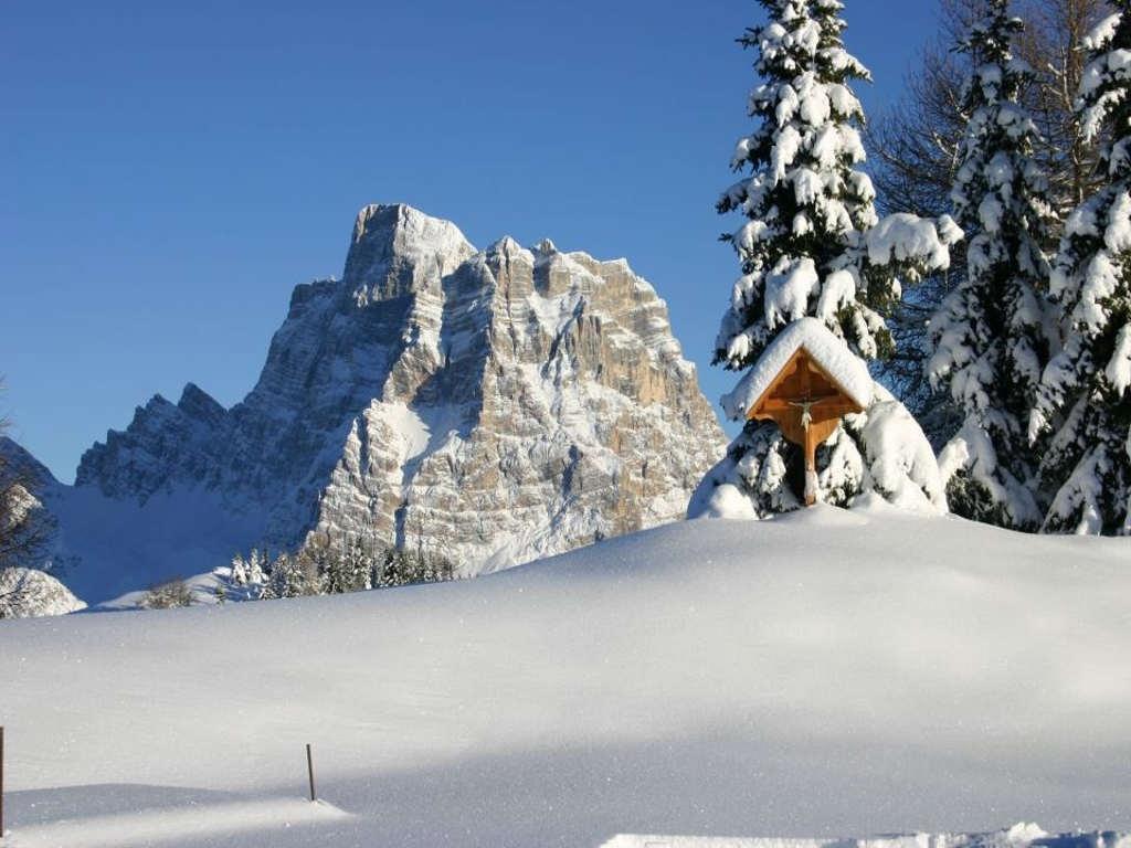 Garni La Rondine Hotel Selva di Cadore Exterior foto